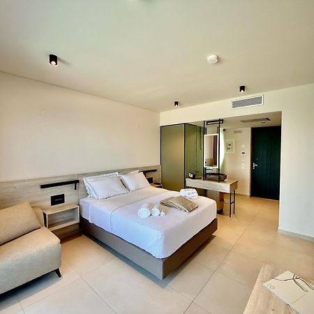 Eleia Seafront Rooms & Villas Petra  Exterior photo