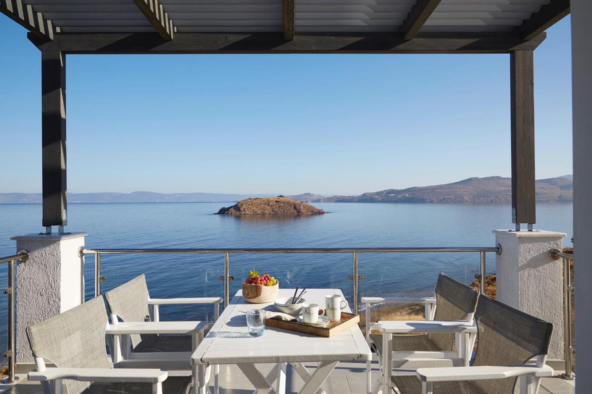 Eleia Seafront Rooms & Villas Petra  Exterior photo