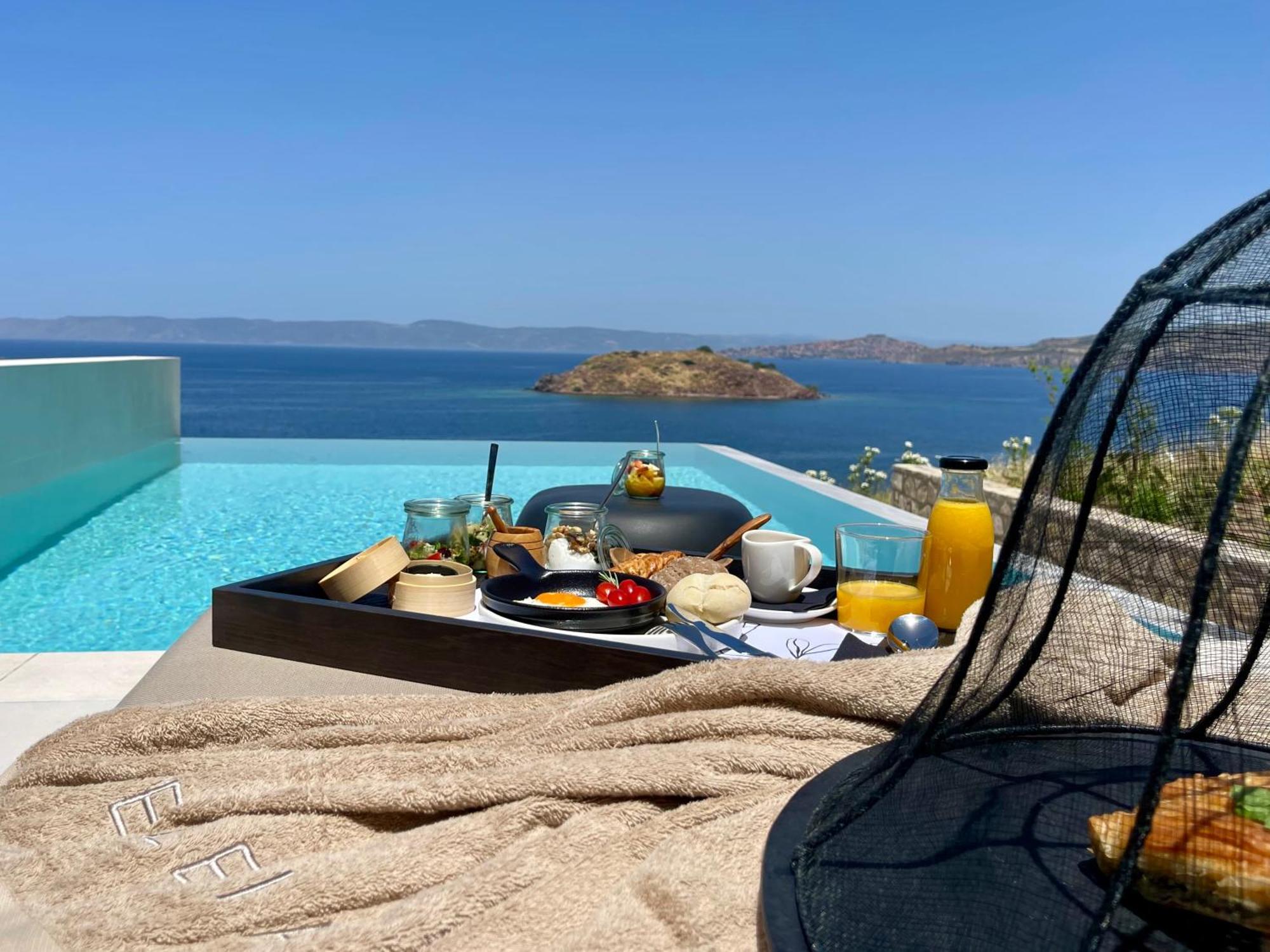Eleia Seafront Rooms & Villas Petra  Exterior photo