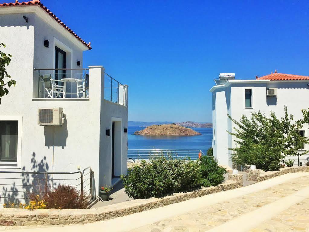 Eleia Seafront Rooms & Villas Petra  Exterior photo