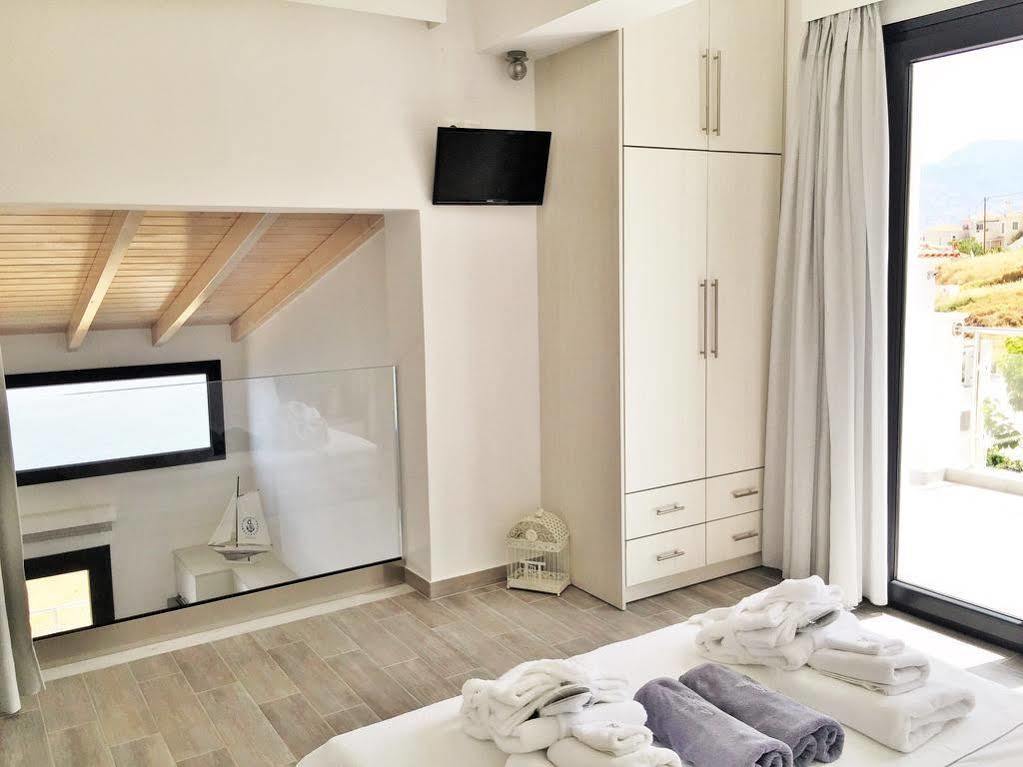 Eleia Seafront Rooms & Villas Petra  Exterior photo
